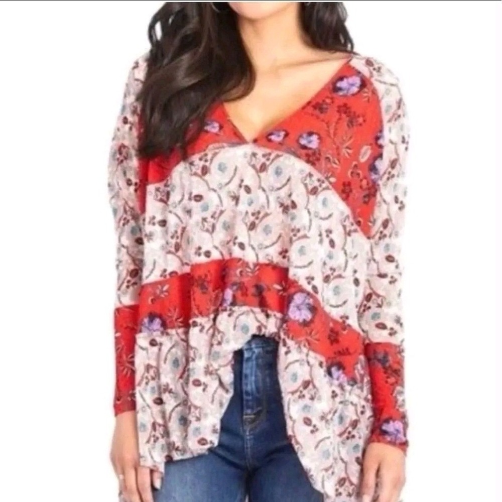 Free People Floral Mixed Print V-Neck Ruffle Hem Tunic Red Cream OB687042 Size M